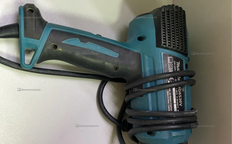 Фен строительный Makita HG 6530V