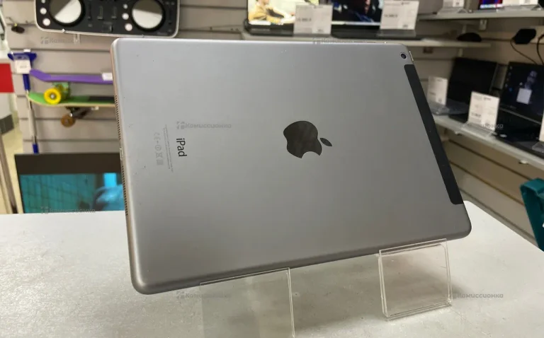 Планшет Apple iPad Air 32Gb Wi-Fi + Cellular