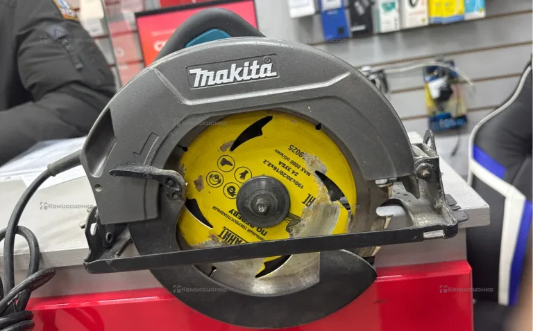 Циркулярная пила Makita HS7000