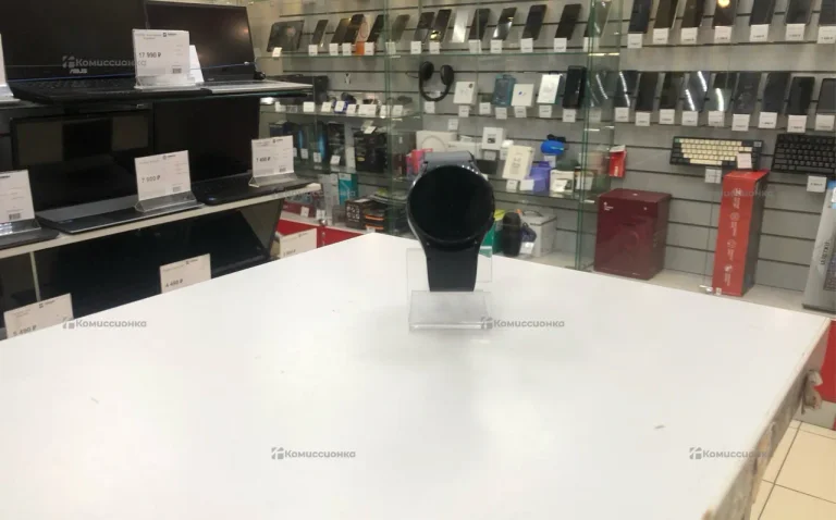 Часы  samsung Watch 4