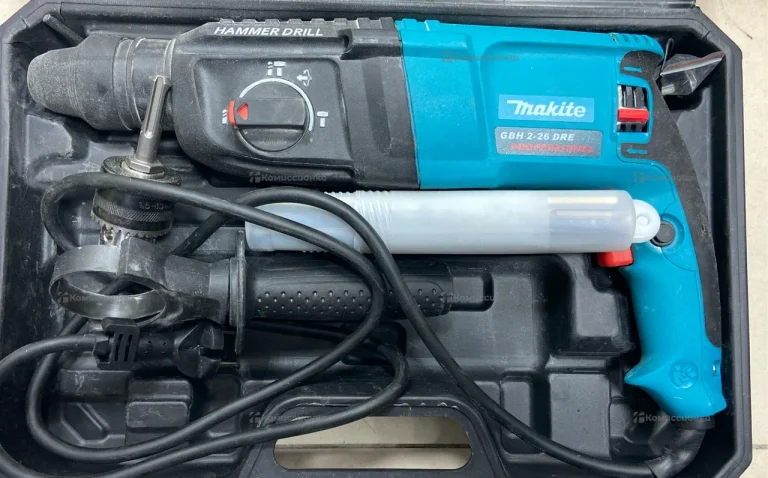перфоратор Makite GBH 2-26 DRE