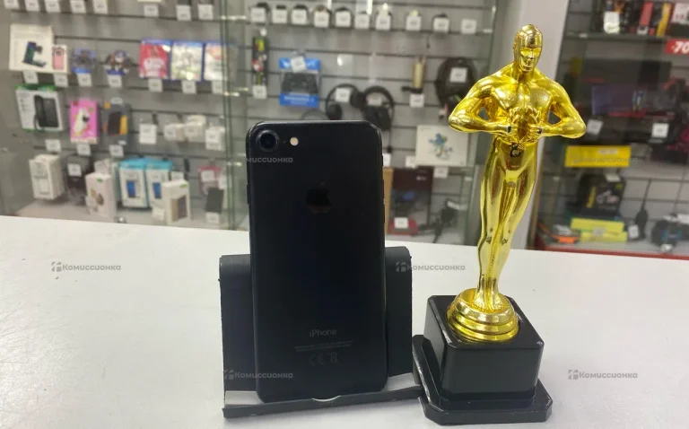 Apple iPhone 7 32 ГБ.