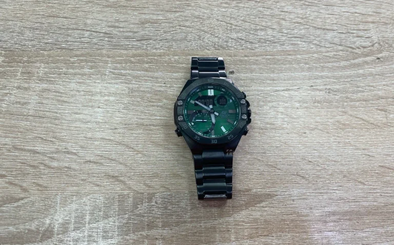 Часы Casio ECB-10P-1AEF