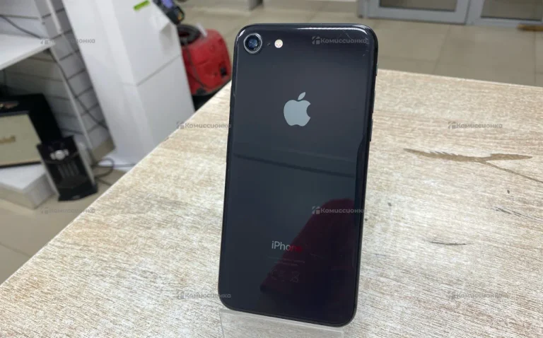 Apple iPhone 8 2/64 ГБ