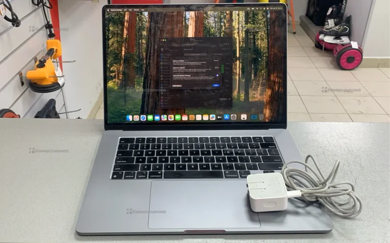 Ноутбук  Apple MacBook Air 15 M2 8/256