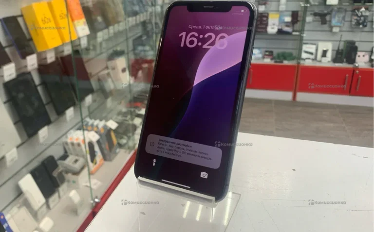 Apple iPhone 11 4/64 ГБ