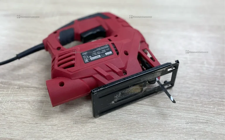 Лобзик Elitech ПЛ560Э