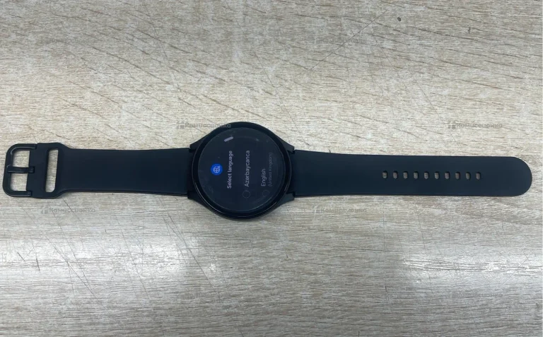 Часы  Galaxy Watch 4