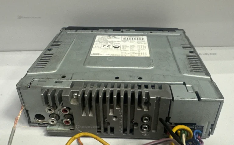 Автомагнитола  alpine Ute-72bt