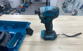 шуруповерт- винтоверт Makita АКБ