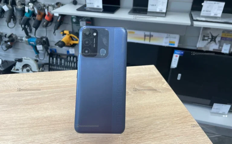 Tecno Spark 8C 3/64 ГБ