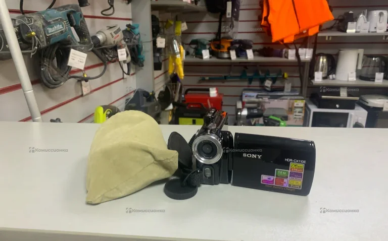 Видеокамера  sony hdr-cx110e