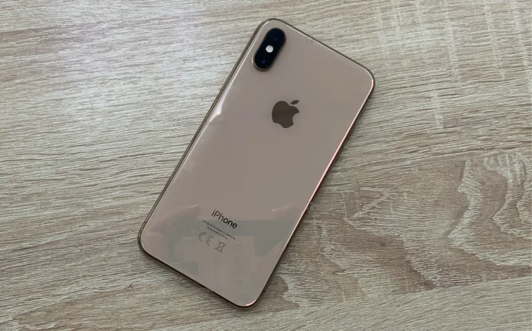 Apple iPhone XS 4/64 ГБ