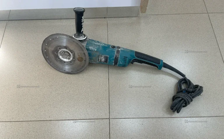 УШМ Makita GA9040S