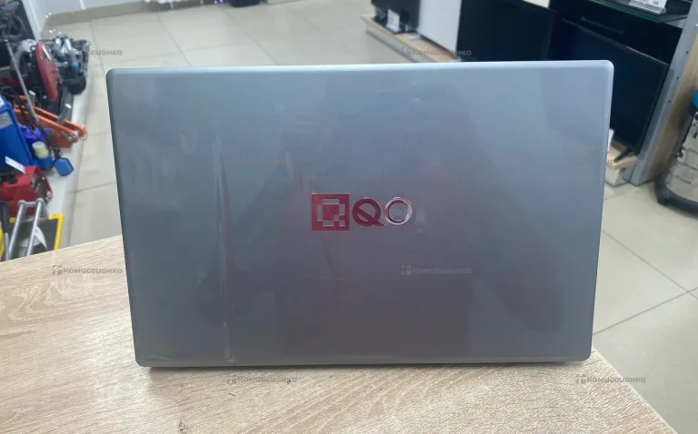 Ноутбук  QQO