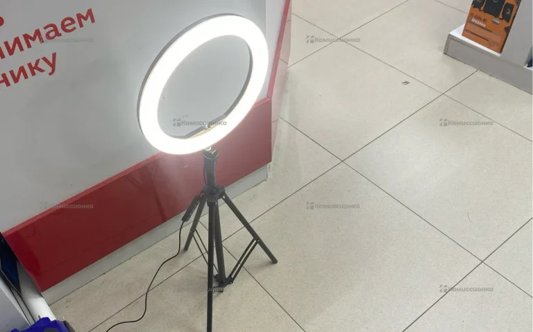 Кольцевая лампа RGB LED MJ33 с треногой