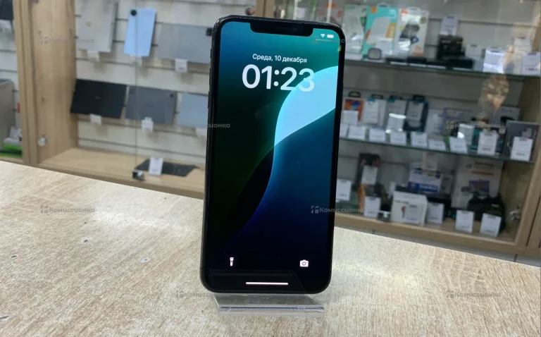 Apple iPhone XS Max 4/64 ГБ