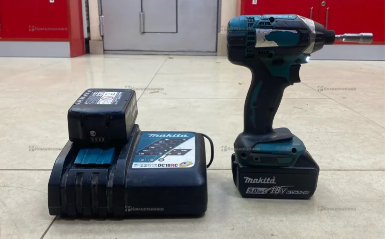 Гайковерт аккумуляторный Makita DTW700Z LXT