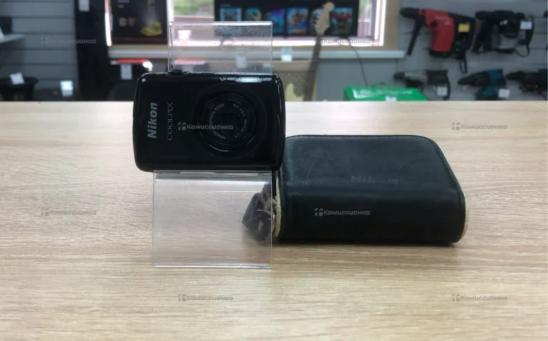 Фотоаппарат  nikon cool pix s01