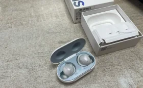 Наушники  Samsung galaxy buds