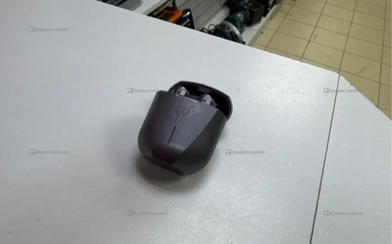 Наушники  by