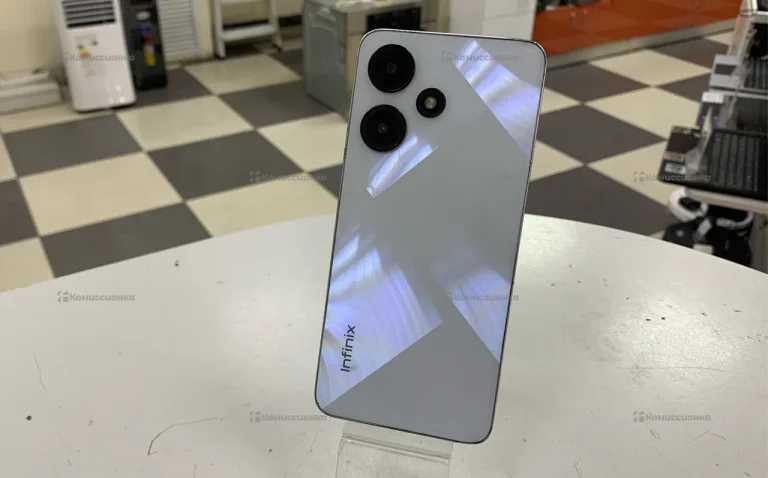 Infinix Hot 30i 4/128 ГБ