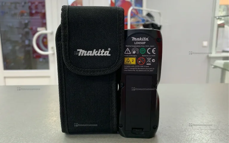 Лазерный дальномер makita LD050P