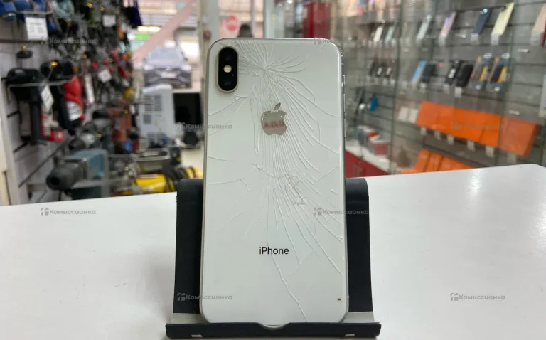 Apple iPhone X 3/64 ГБ