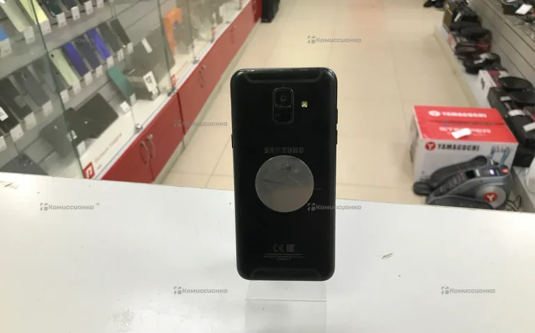 Samsung Galaxy A6 (2018) 3/32 ГБ