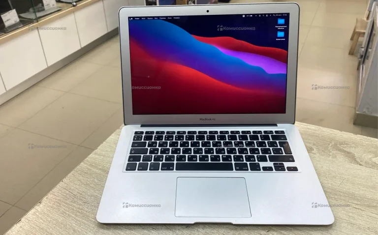 Ноутбук Apple MacBook 13 (2013) 256Gb