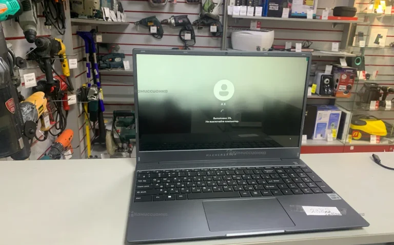 Ноутбук  machcreator one i3