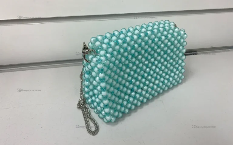 Сумка женская из бусин бирюзовая
