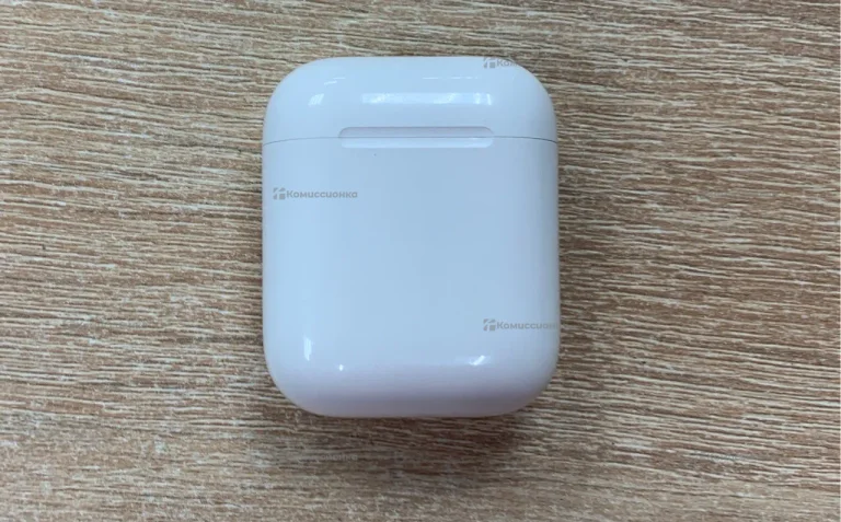 Наушники  Apple AirPods