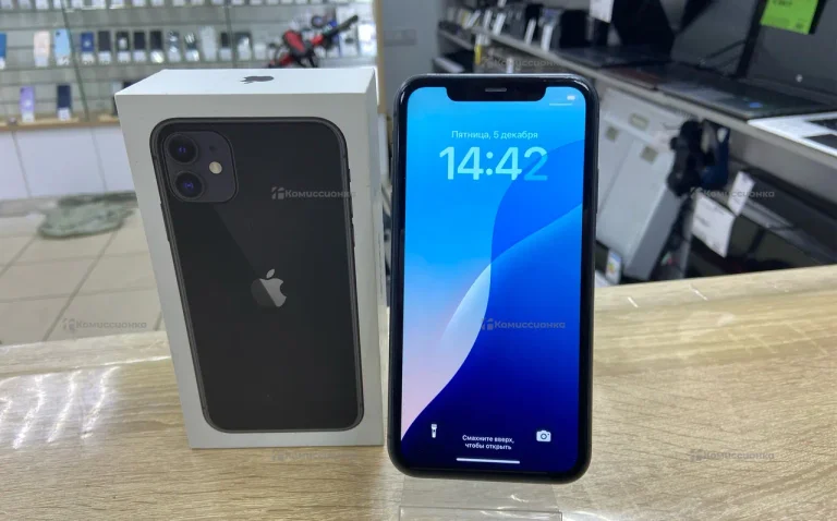 Apple iPhone 11 4/64 ГБ