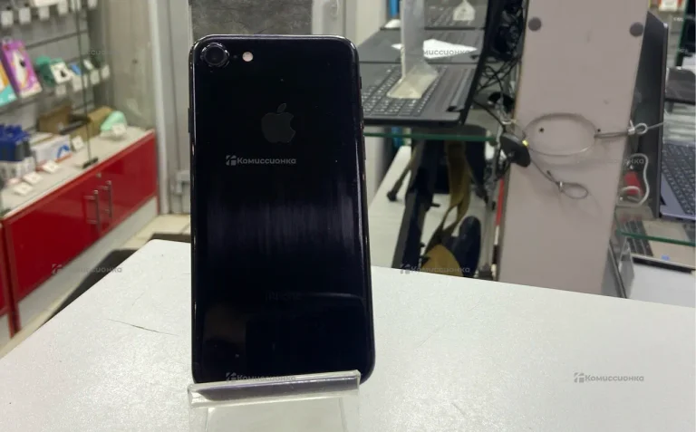 Apple iPhone 7 2/128 ГБ