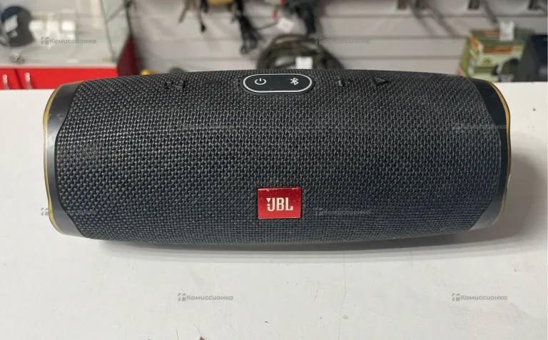 Колонка jbl charge 4