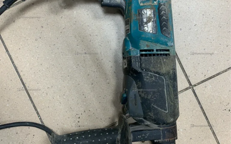 Перфоратор makita HR2611F