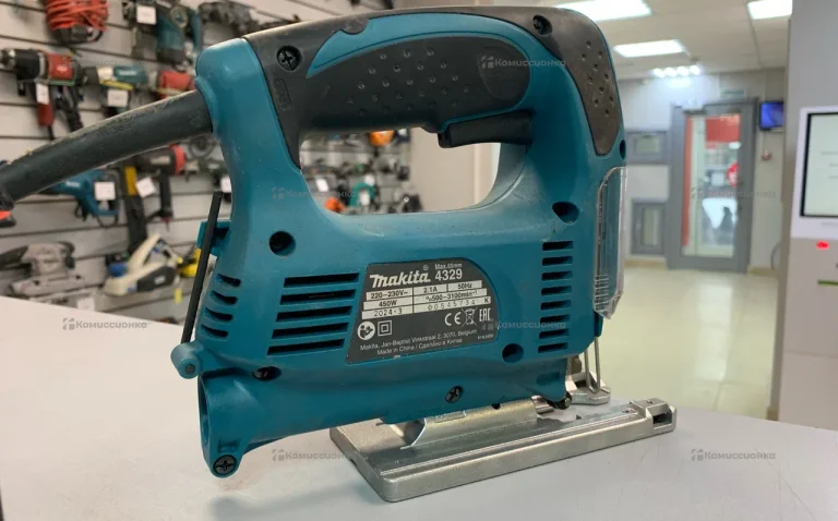 Электролобзик makita 4329