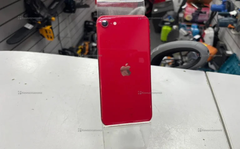 Apple iPhone SE (2020) 3/128 ГБ