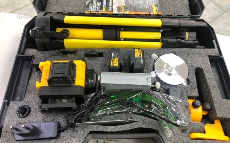 лазерный уровень Dewalt реплика