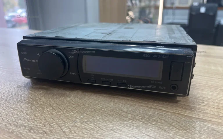Автомагнитола  Pioneer DEH-9300SD