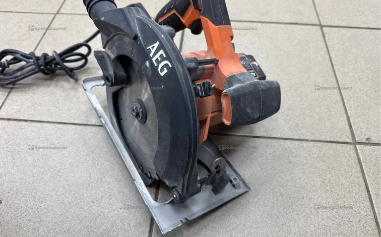 Пила циркулярная AEG KS12-1