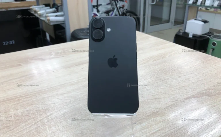 Apple iPhone 16 8/128 ГБ