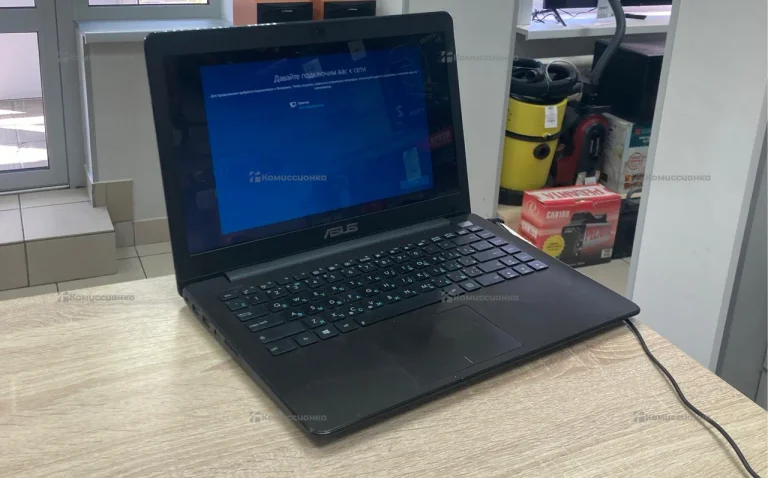 Ноутбук  ASUS f402c