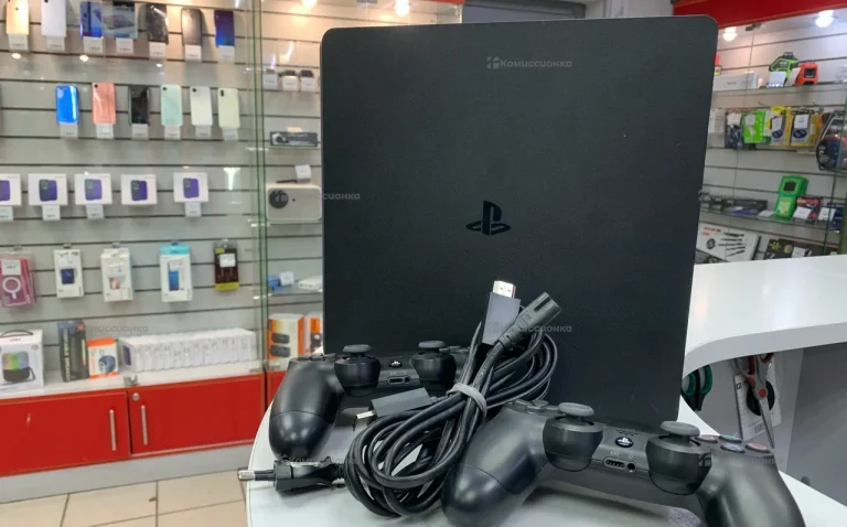 Приставка Sony PS4 Slim 1 Tb +диск GTA5