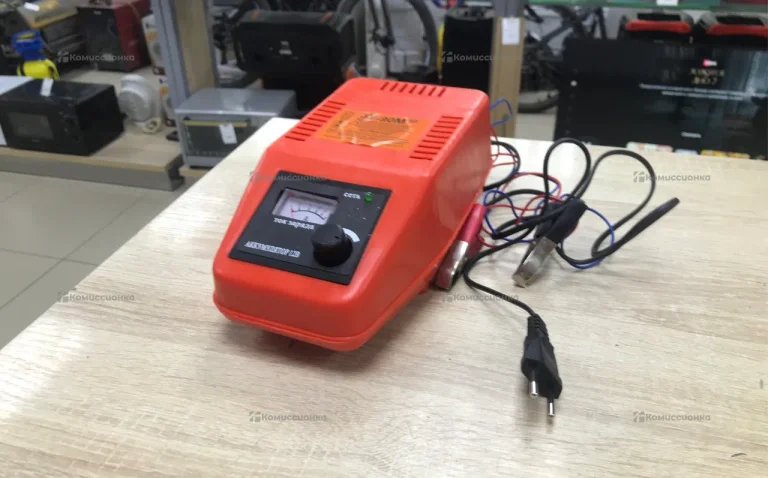 Зарядное устройство ЗУ-90м