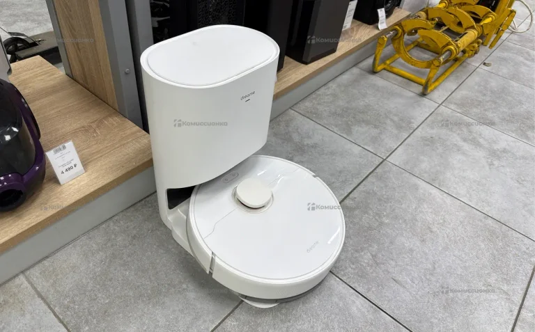 Пылесос  DREAM BOT D9 plus