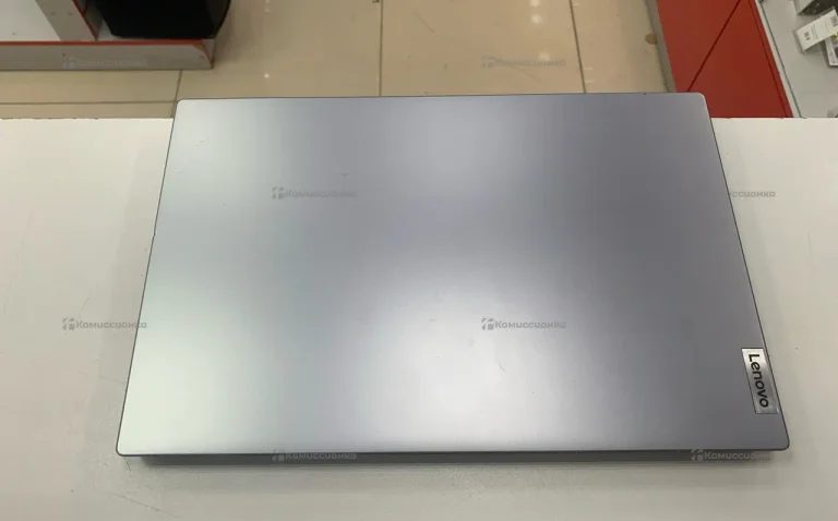 Ноутбук  Lenovo V15G4
