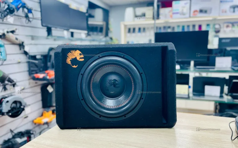 Сабвуфер  Piranha 12a v2