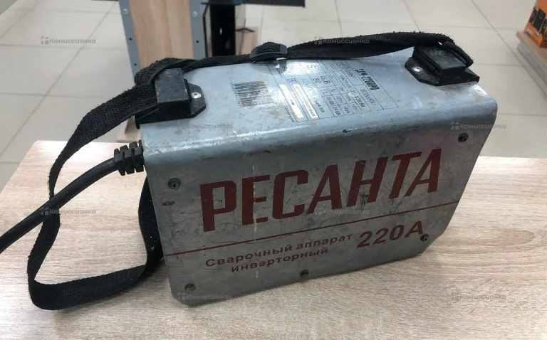 Сварочник Ресанта Саи-220А